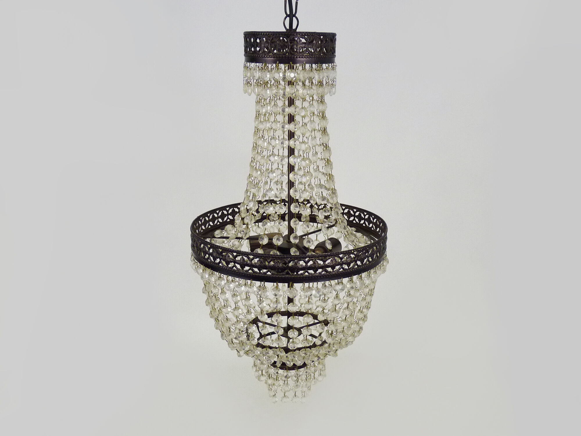Hot air balloon chandelier, glass grapevines. Chandelier grapevines. Year 80