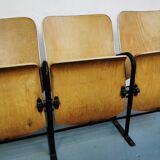 Triple theatre strapontin seats