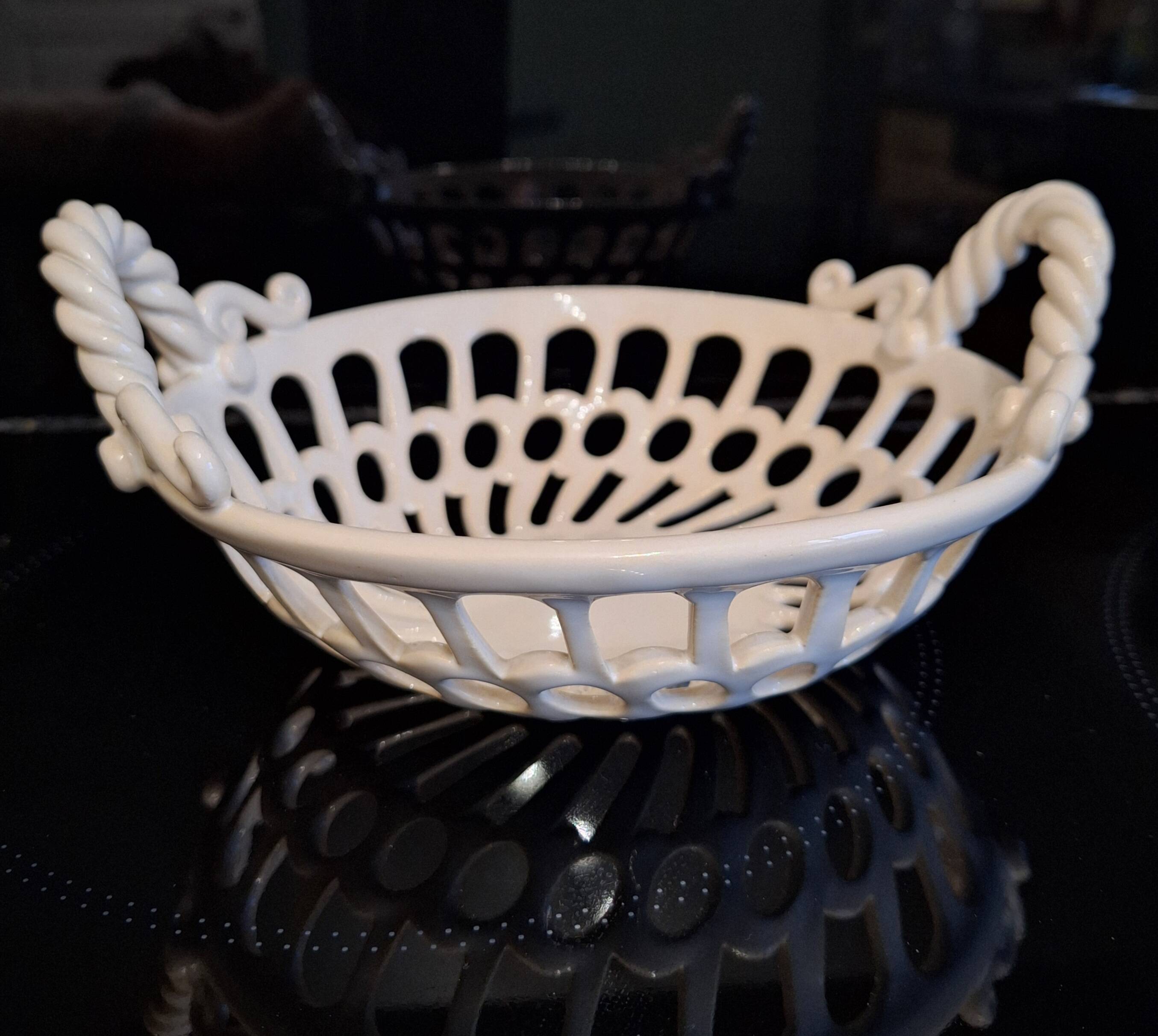 Basket St Maurice Malicorne pottery