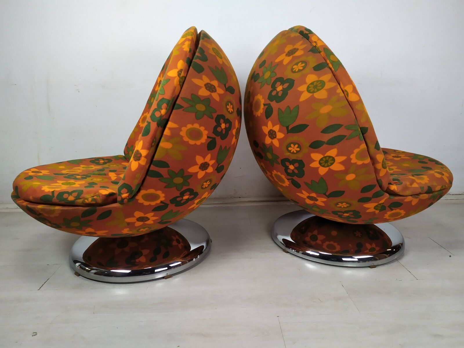 Ball Chairs Space Age Vintage, 1970s, Set of 2
