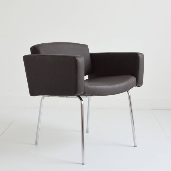 Fauteuil « Conseil » de Pierre Guariche pour Meurop 1960s ( 1 / 2 )