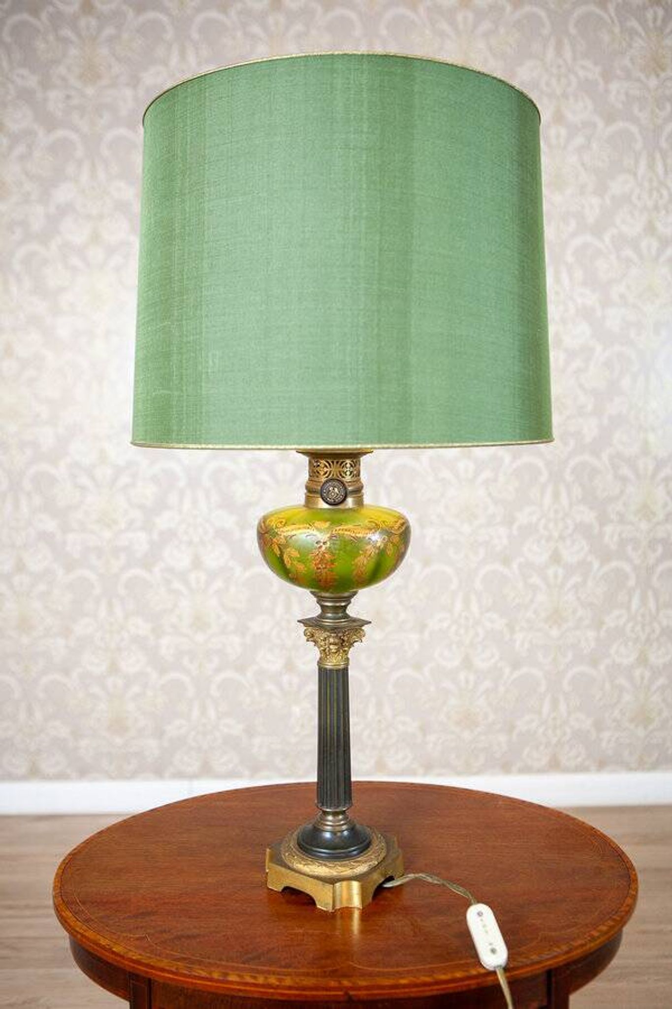 Vintage Pair of Table Lamps in a Classical Style with Decorative Bases and