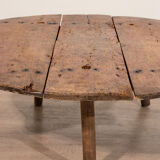 Round oak thracian table
