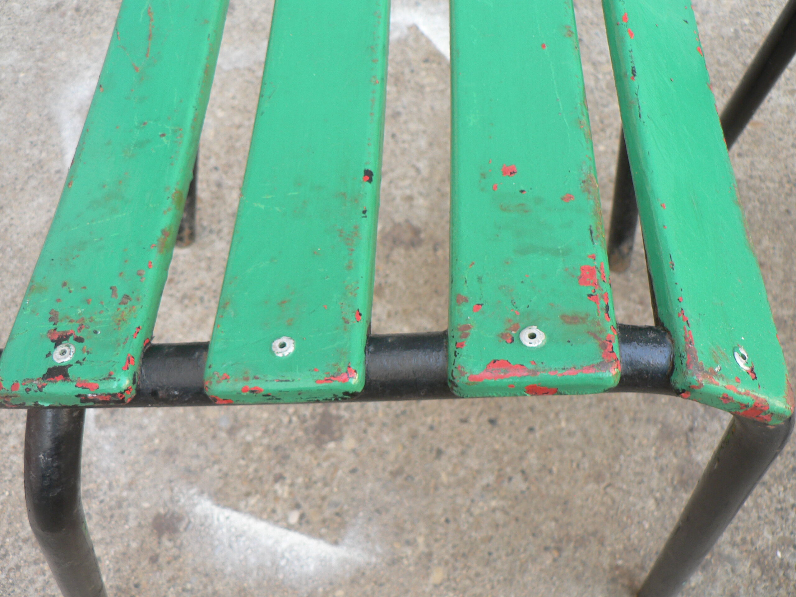 Lot of 4 garden chairs stackable