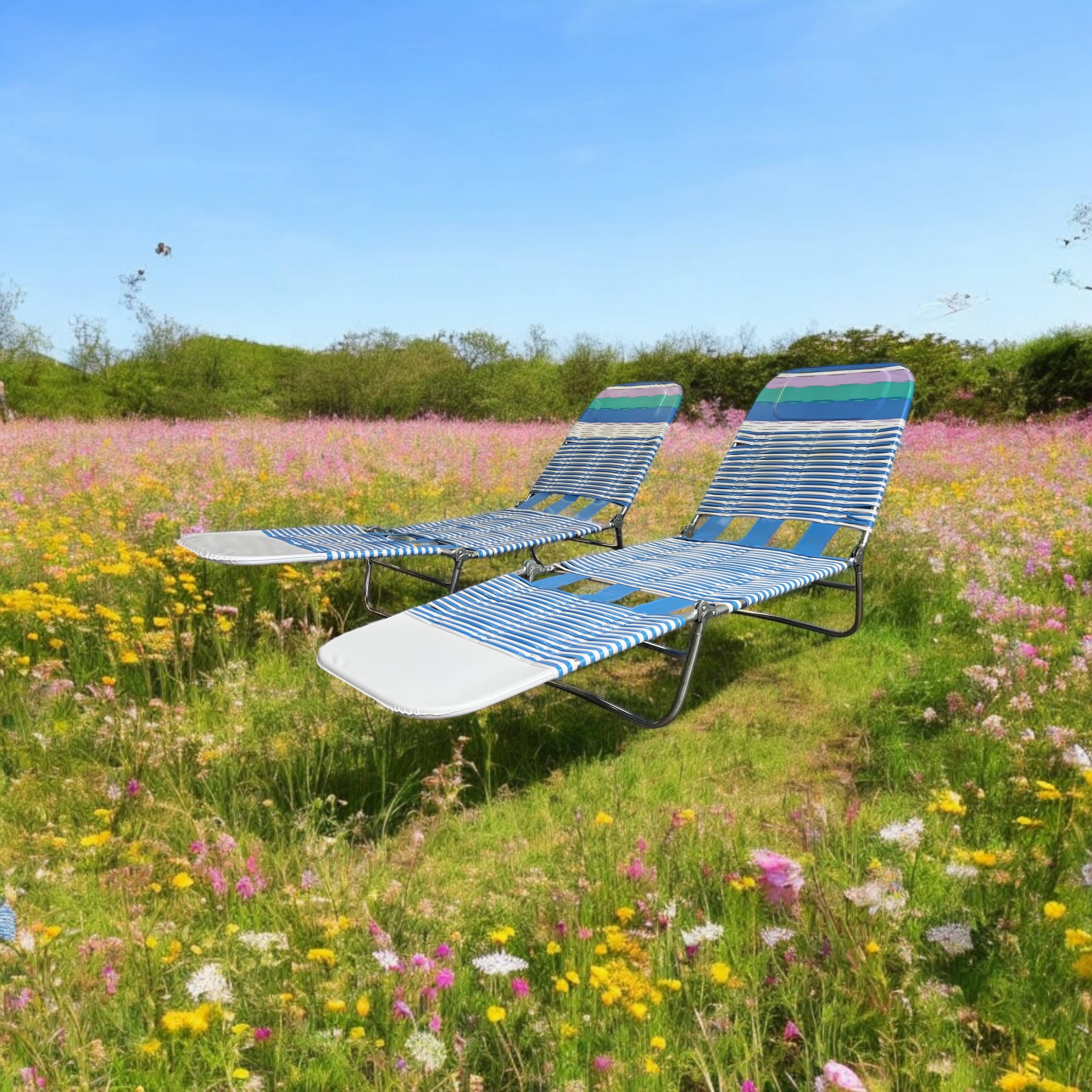 Set of 2 vintage folding lounge chairs