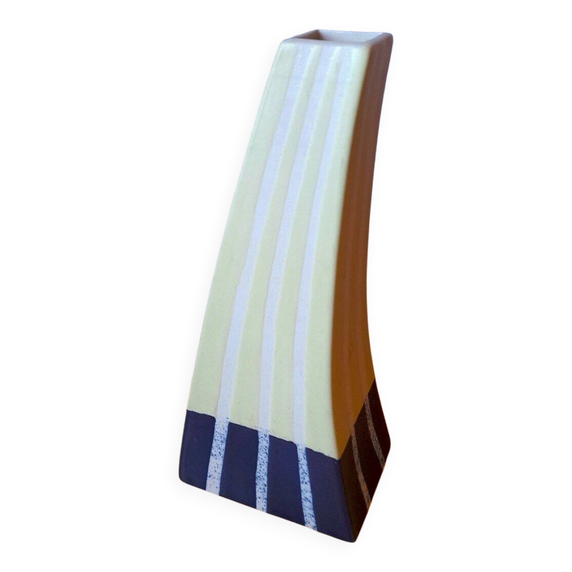 Ceramic vase