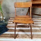 Scandinavian children's desk with its chair