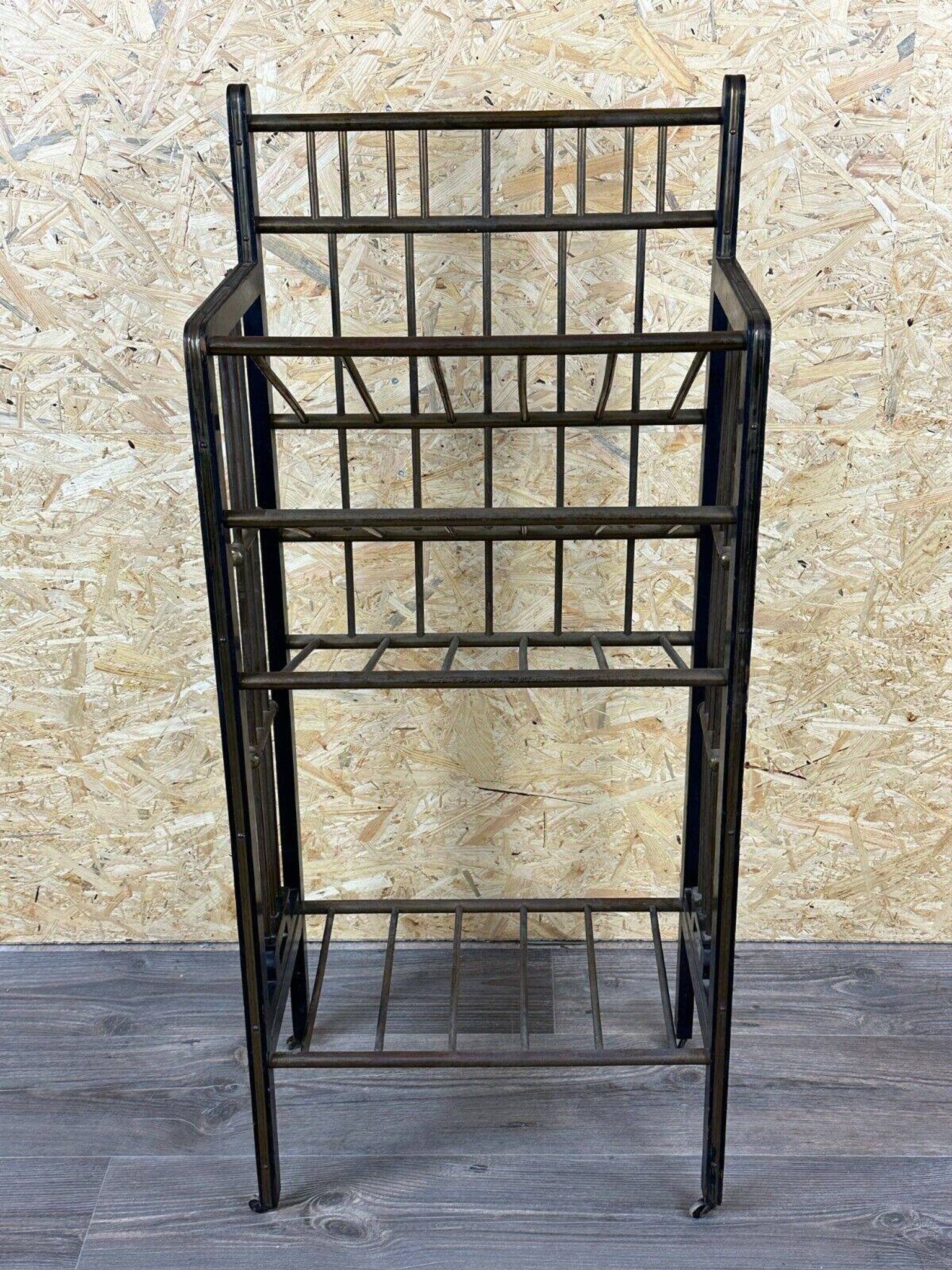 Magazine rack from Wiener Werkstätte Austria made of mahogany & brass around 1900