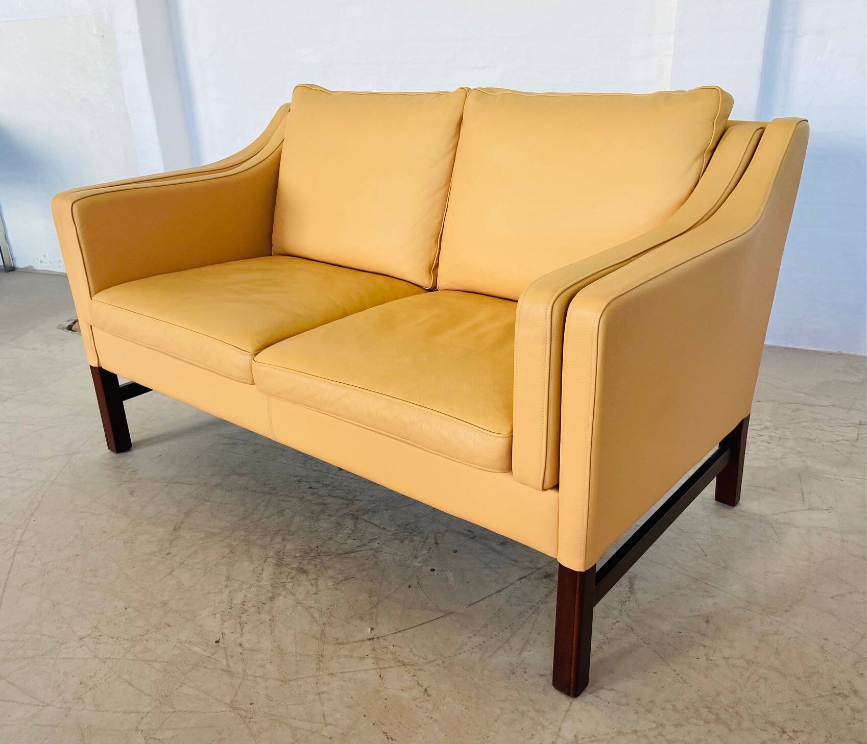 VINTAGE DANISH RETRO SKIPPER 2 PERSON SOFA IN BUTTERMILK LEATHER