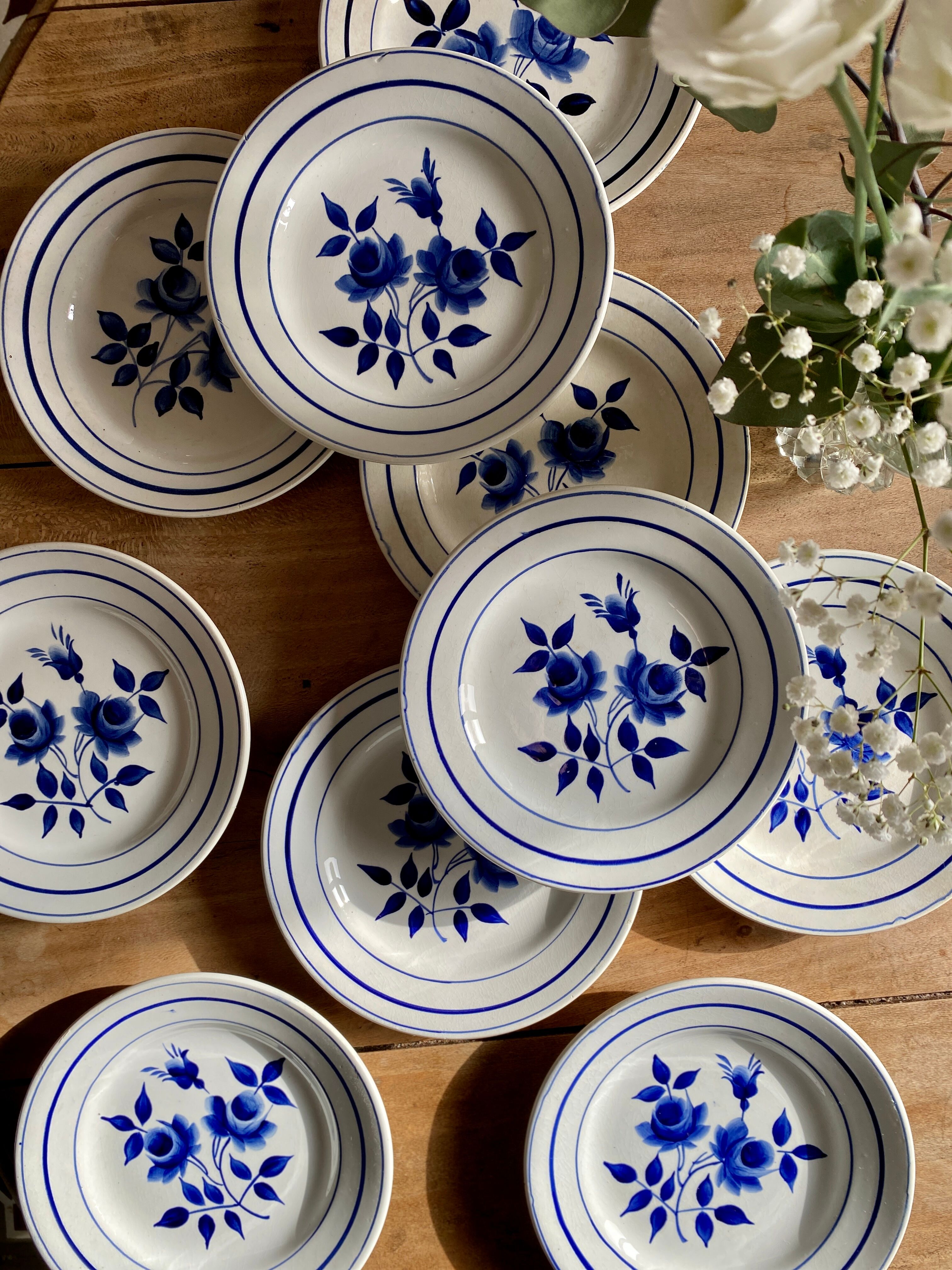Set of 10 vintage dessert plates Moulin des Loups