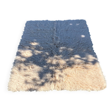 Flokati rug in virgin wool