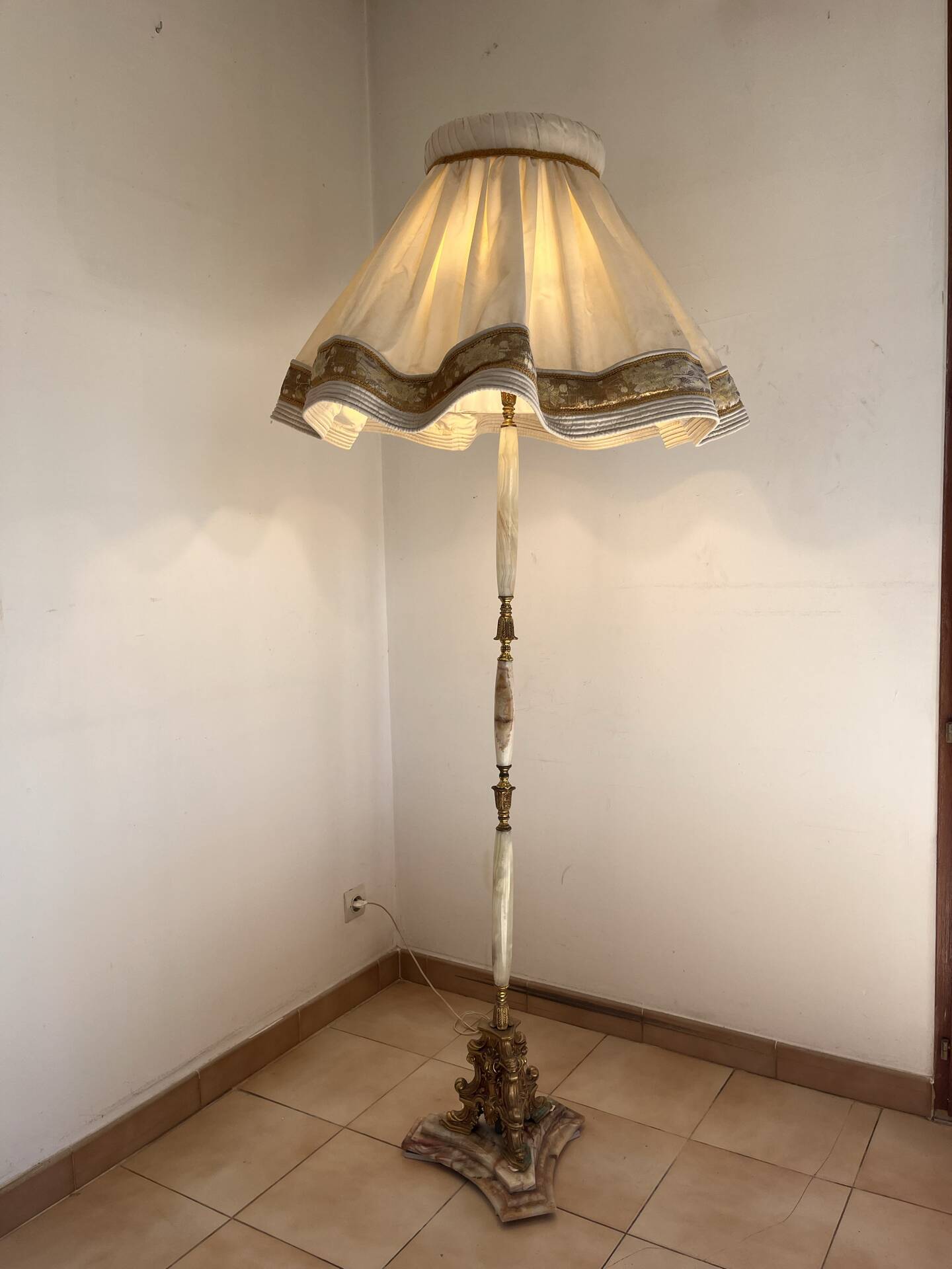Standard lamp
