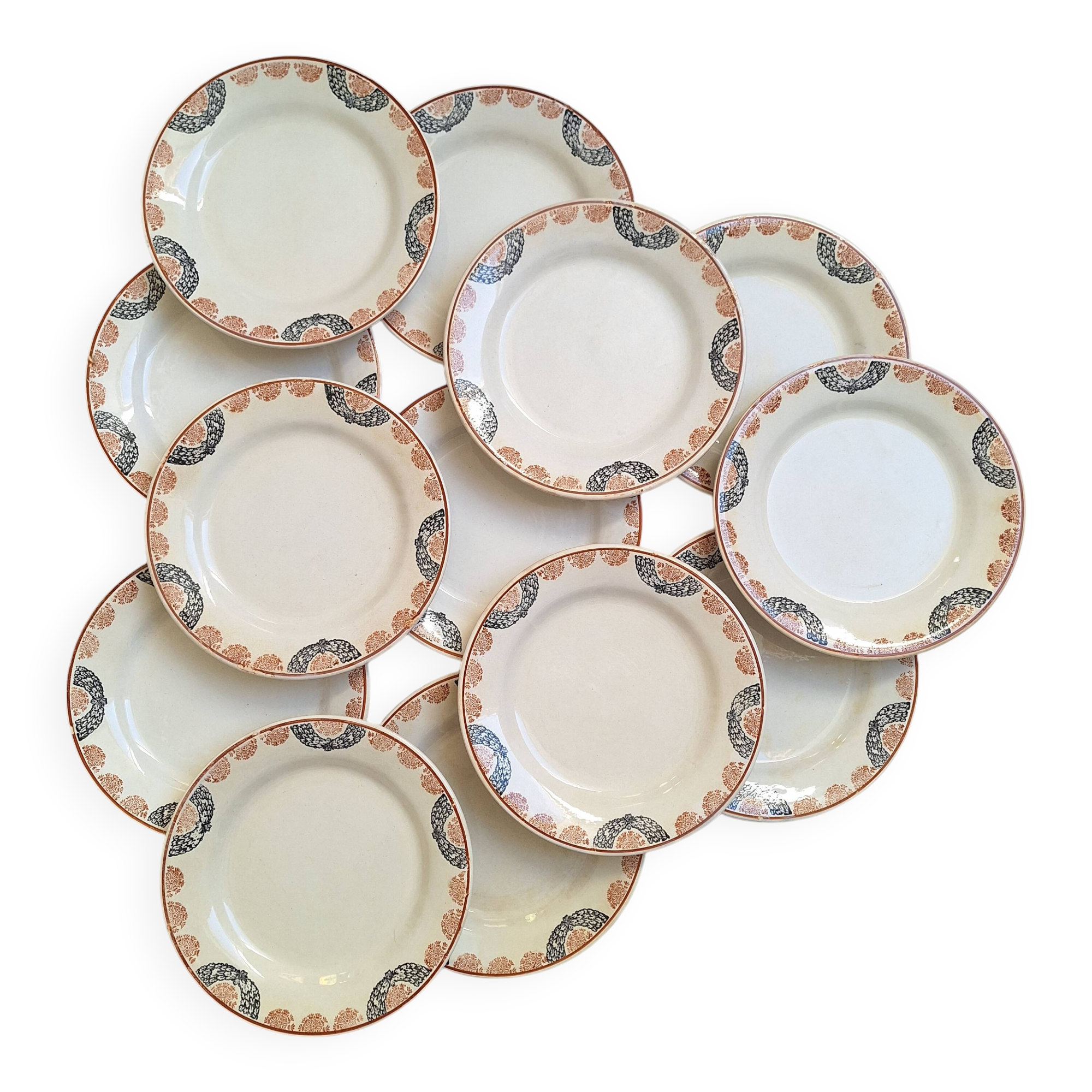 HBCM Pauline pattern dinner plates in orange and black