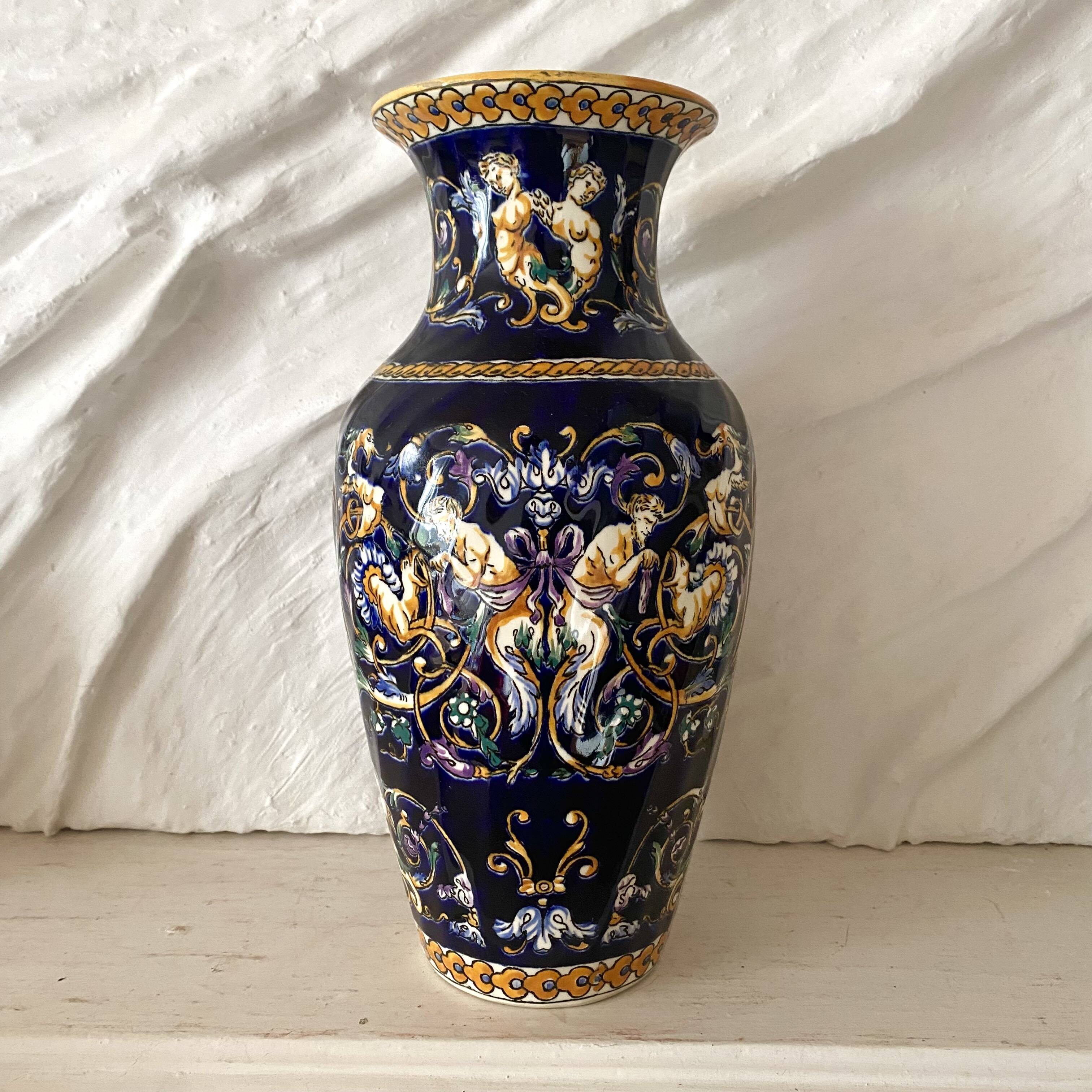 Earthenware vase from Gien with Renaissance decoration.