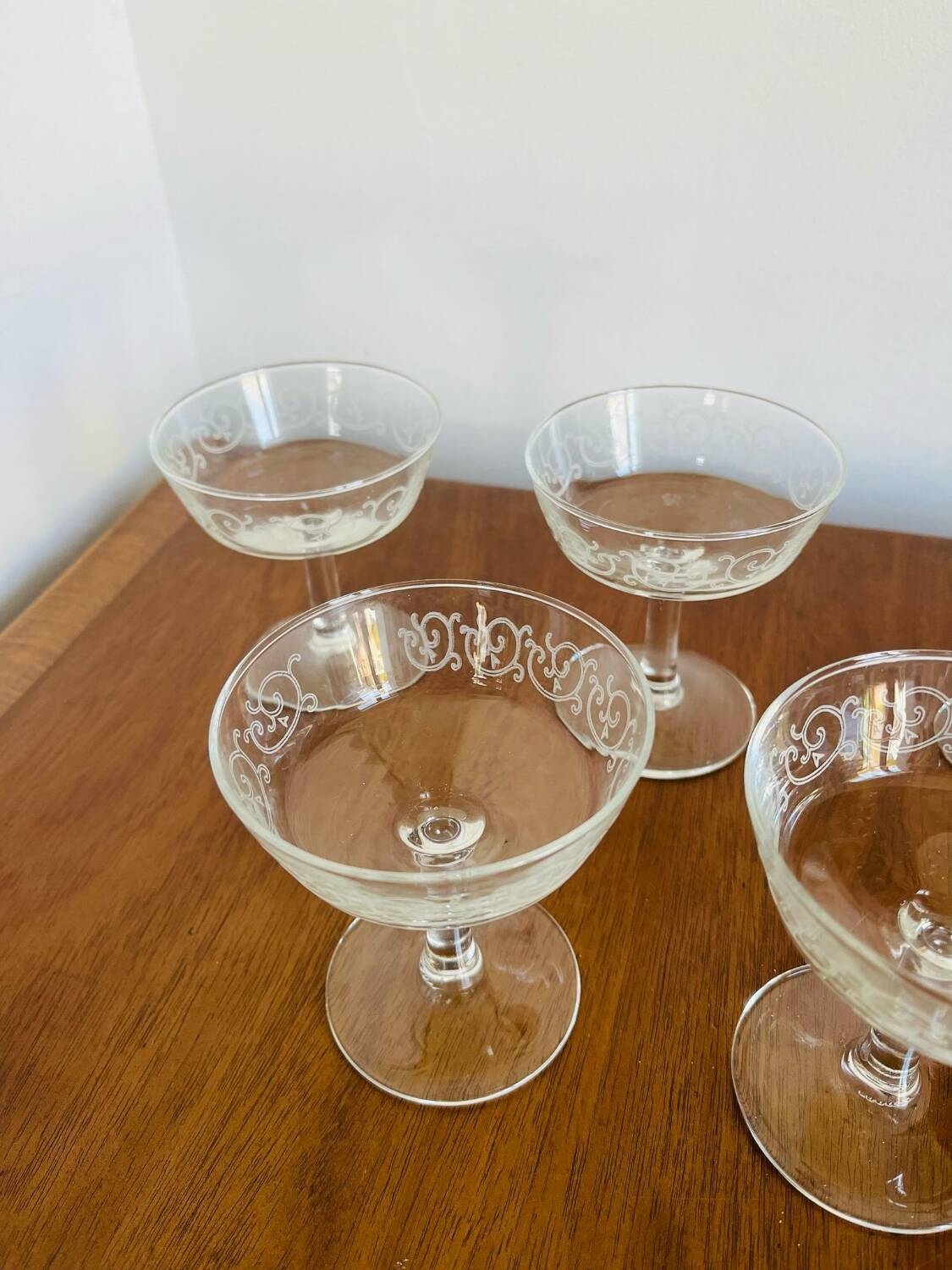 5 coupes à champagne arabesque luminarc années 70