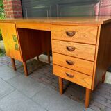 Bureau Louis van Teeffelen