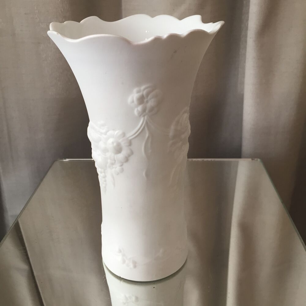 Biscuit and porcelain vase m Frey kaiser germany