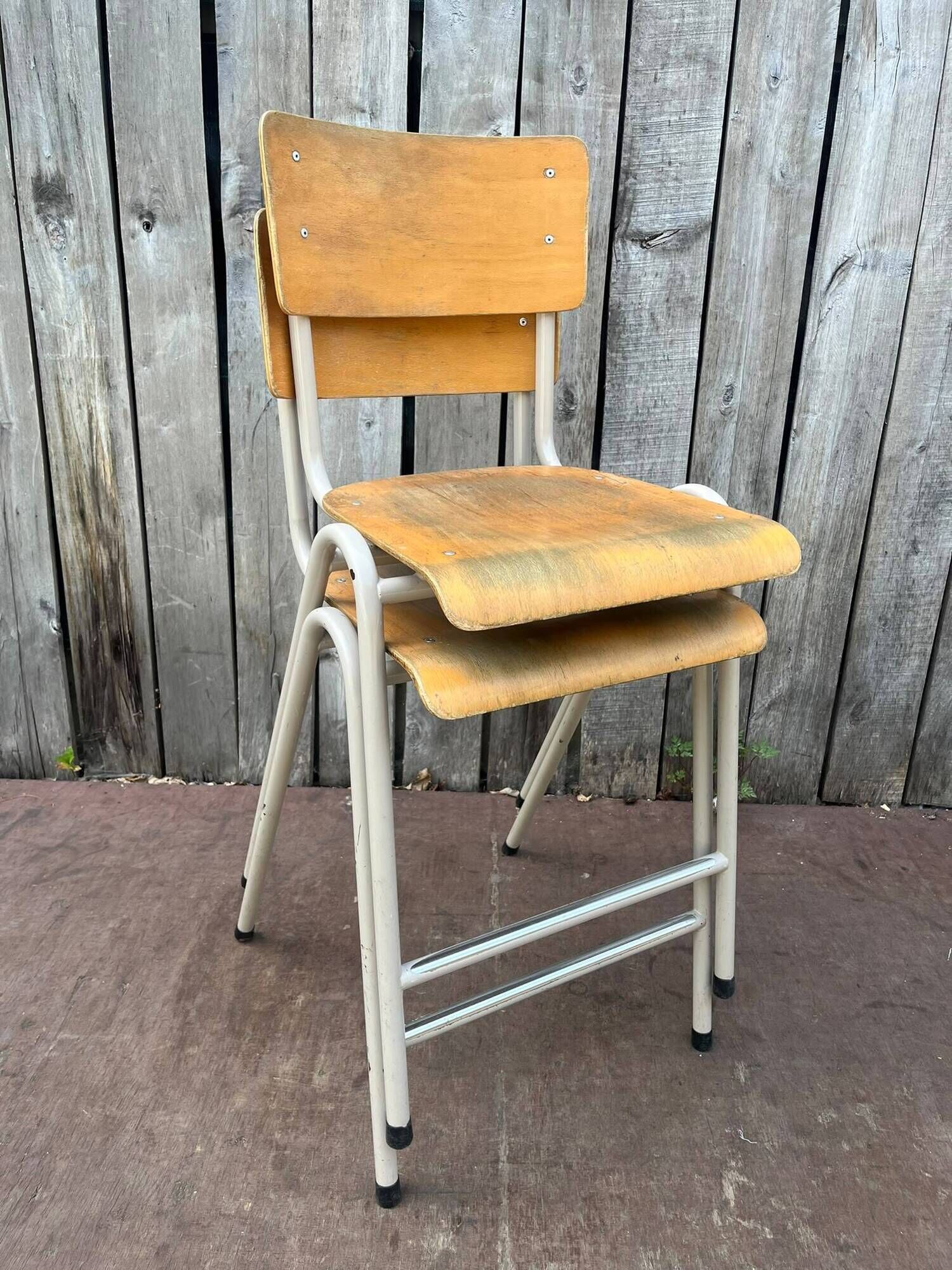 Vintage stackable high stool in beech and metal, 1960s