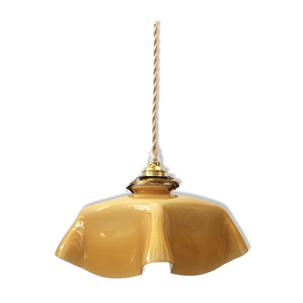 Suspension en opaline jaune pâle