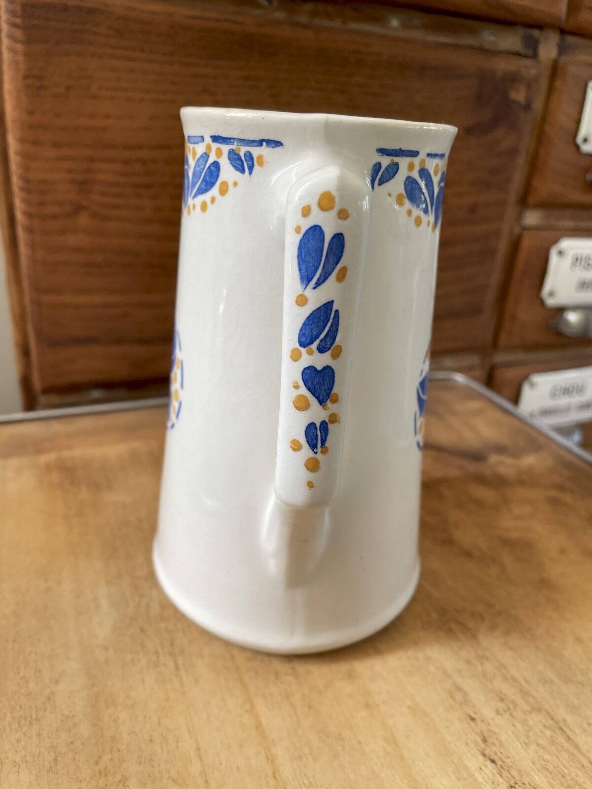 Small HBCM pitcher, Colette model, height 15.5 cm