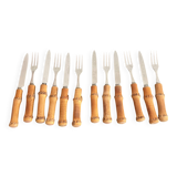 Dessert forks and knives