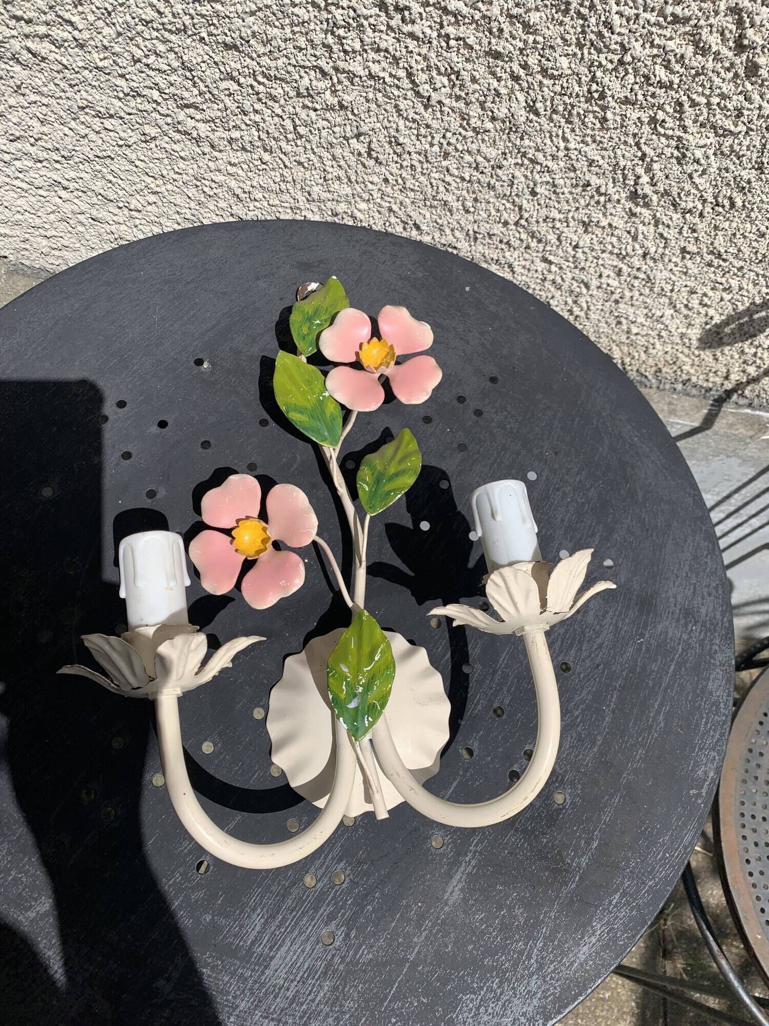 Vegetable wall lamp, pink flowers and green foliage, white, green and pink patina, vintage