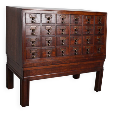 Armoire d'apothicaire/classeur antique en chêne hollandais, années 1920