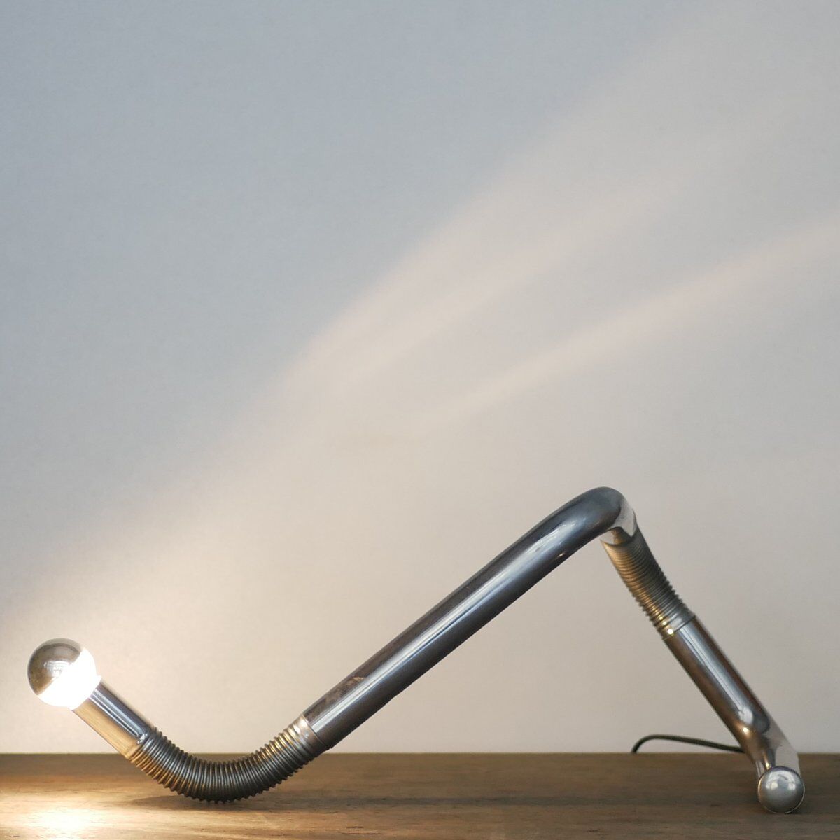 Lampe de table vintage en métal chromé, Italie, années 1970