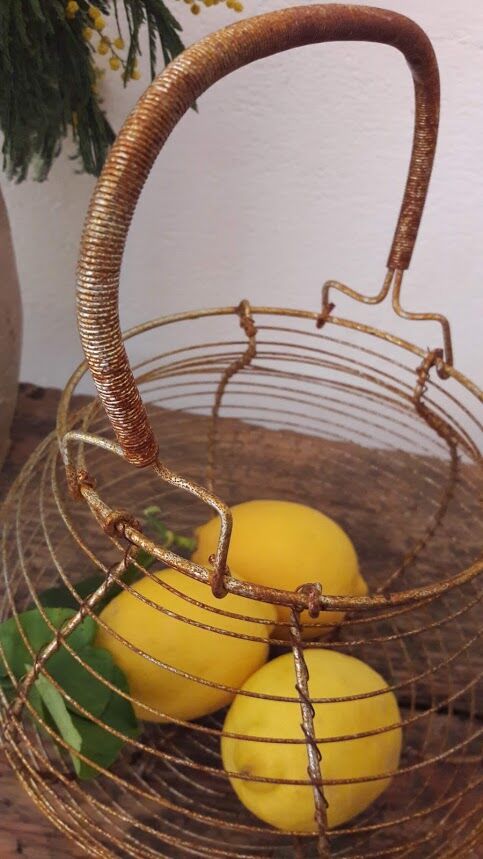 Egg basket