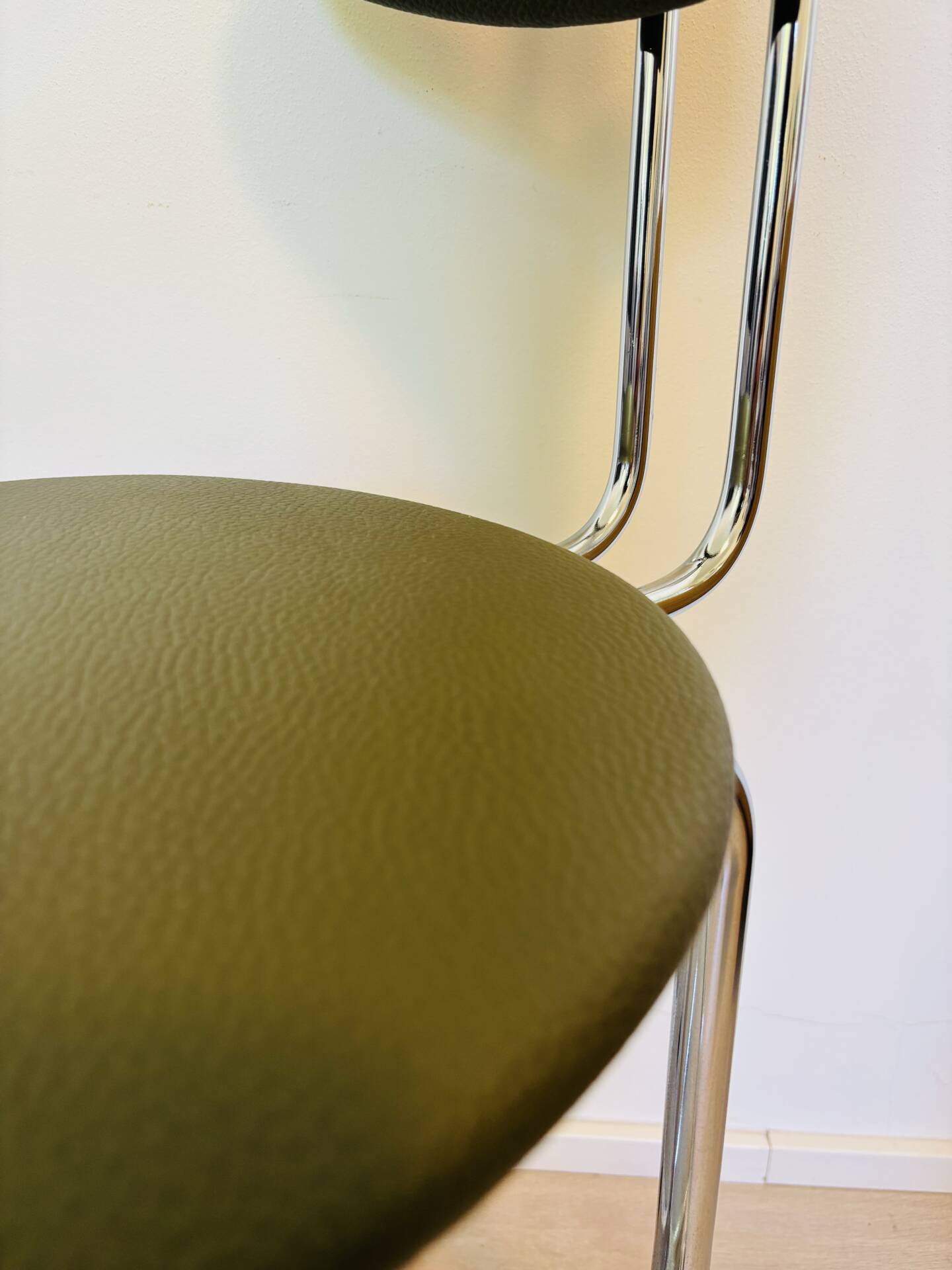 Vintage office chair fully restored by Kovona, Czechoslovakia, 1970s.