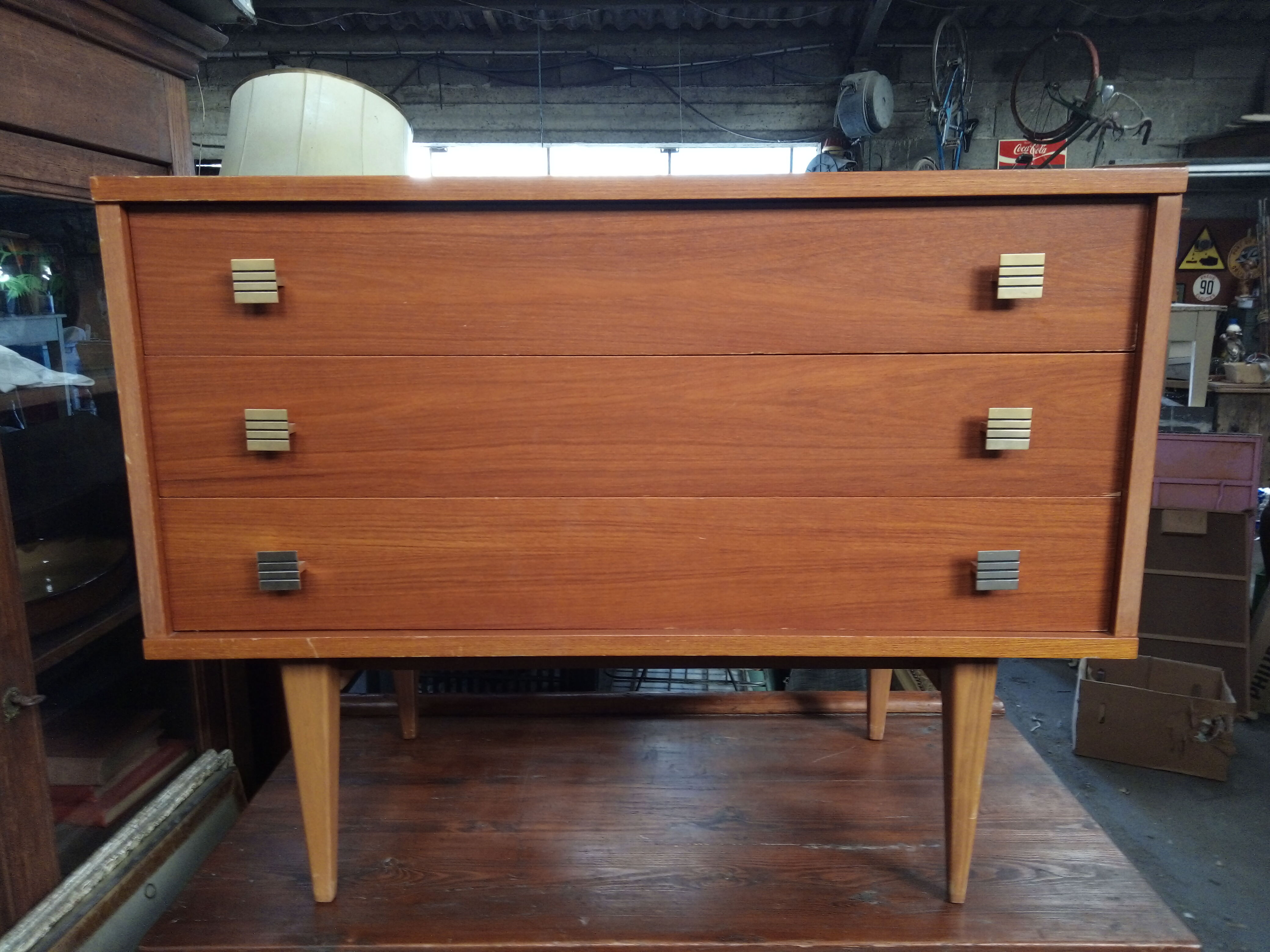 Commode années 60 pieds compas