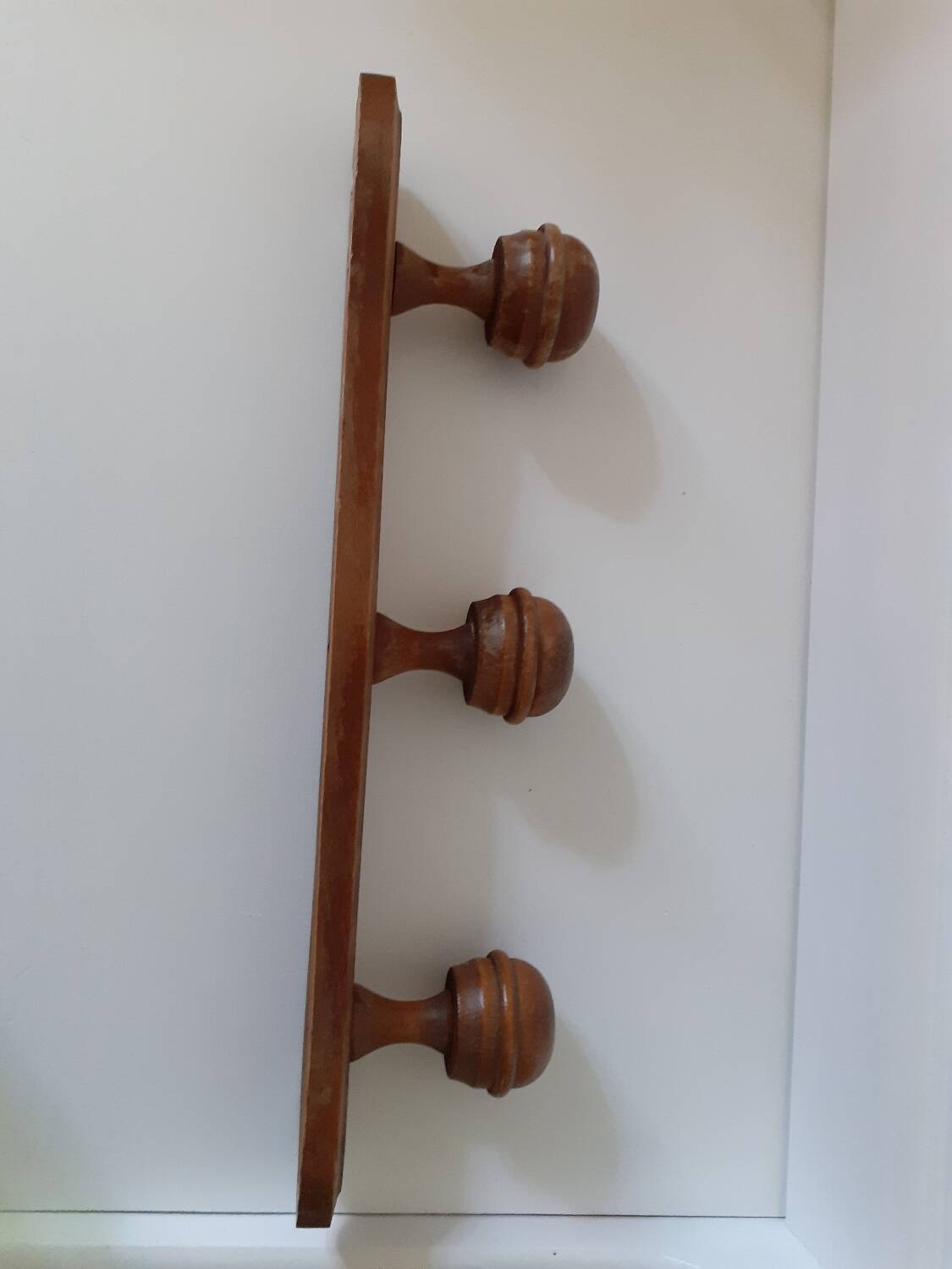 Wall coat rack