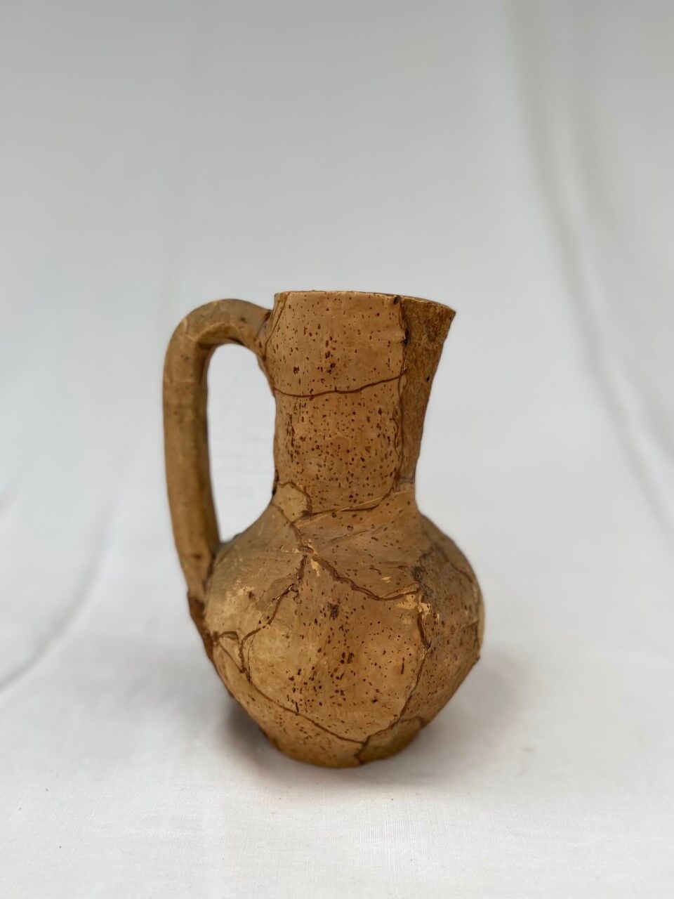 Plastic ceramic pitcher covered in cork - small model