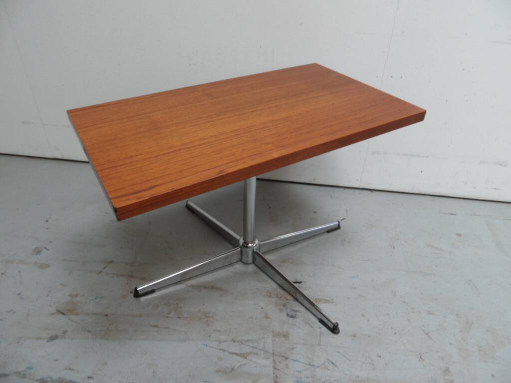 Vintage tv sidetable 1950's