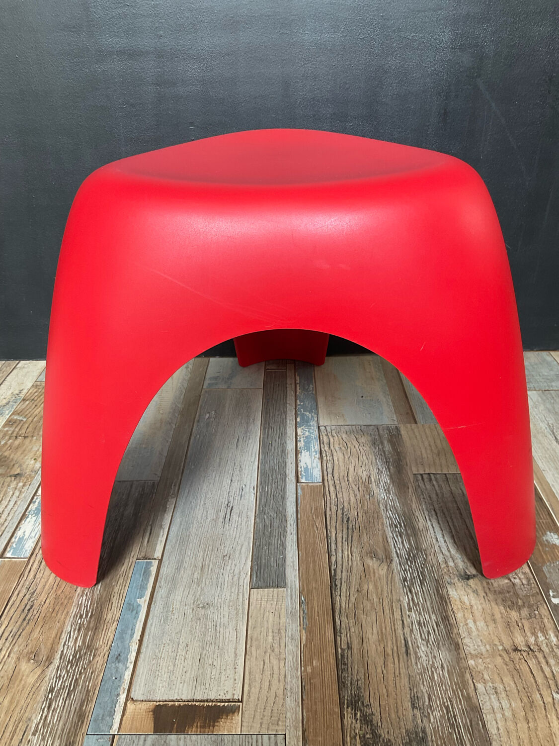 Stool elephant design Sori Yanagi for Vitra