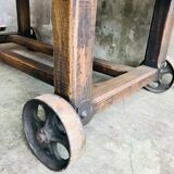 Rolling coffee table