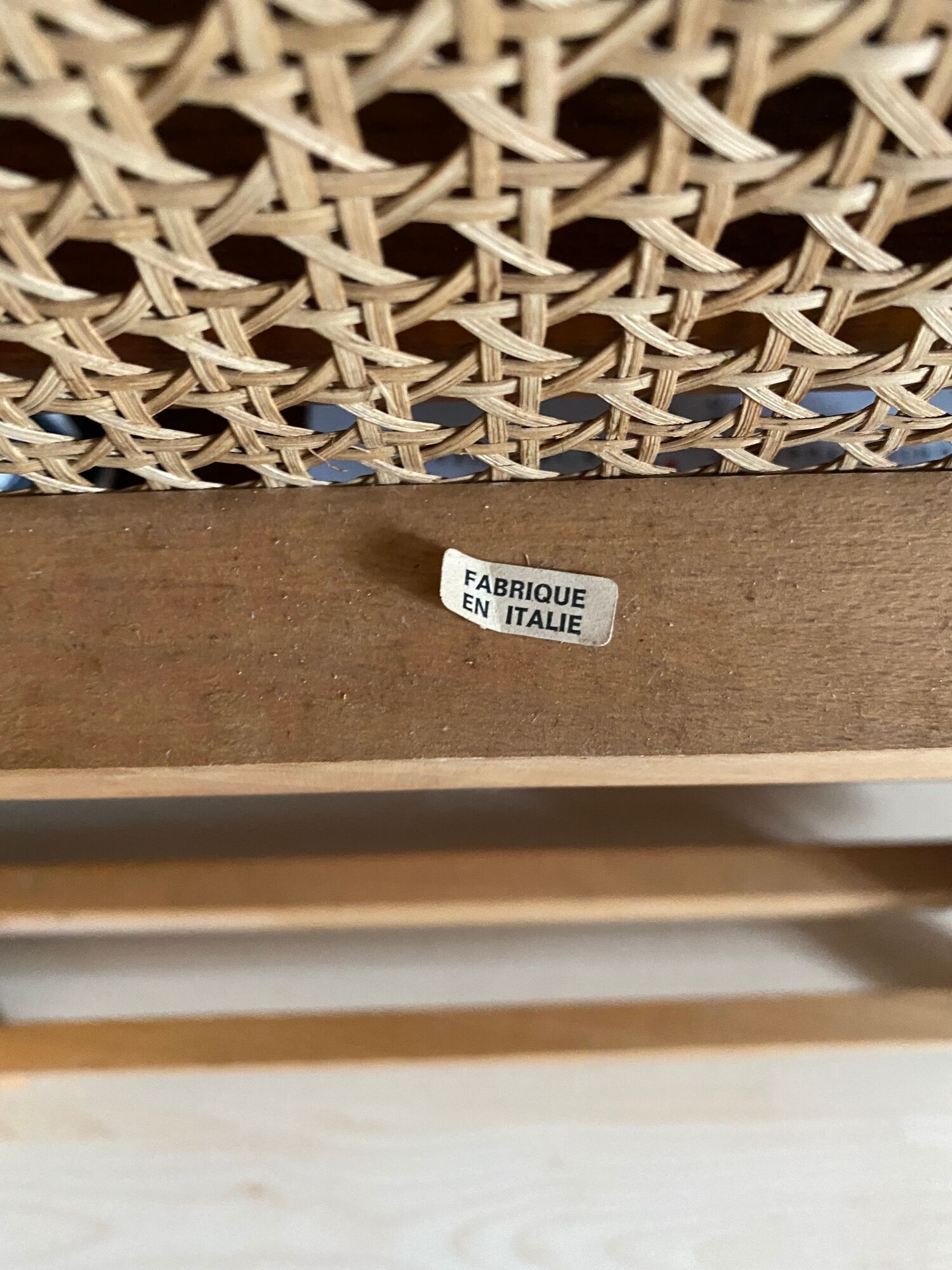 Duo de chaises italiennes  bois et cannage des années 60
