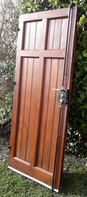 Entrance door 208,7x94 oak multipoint lock