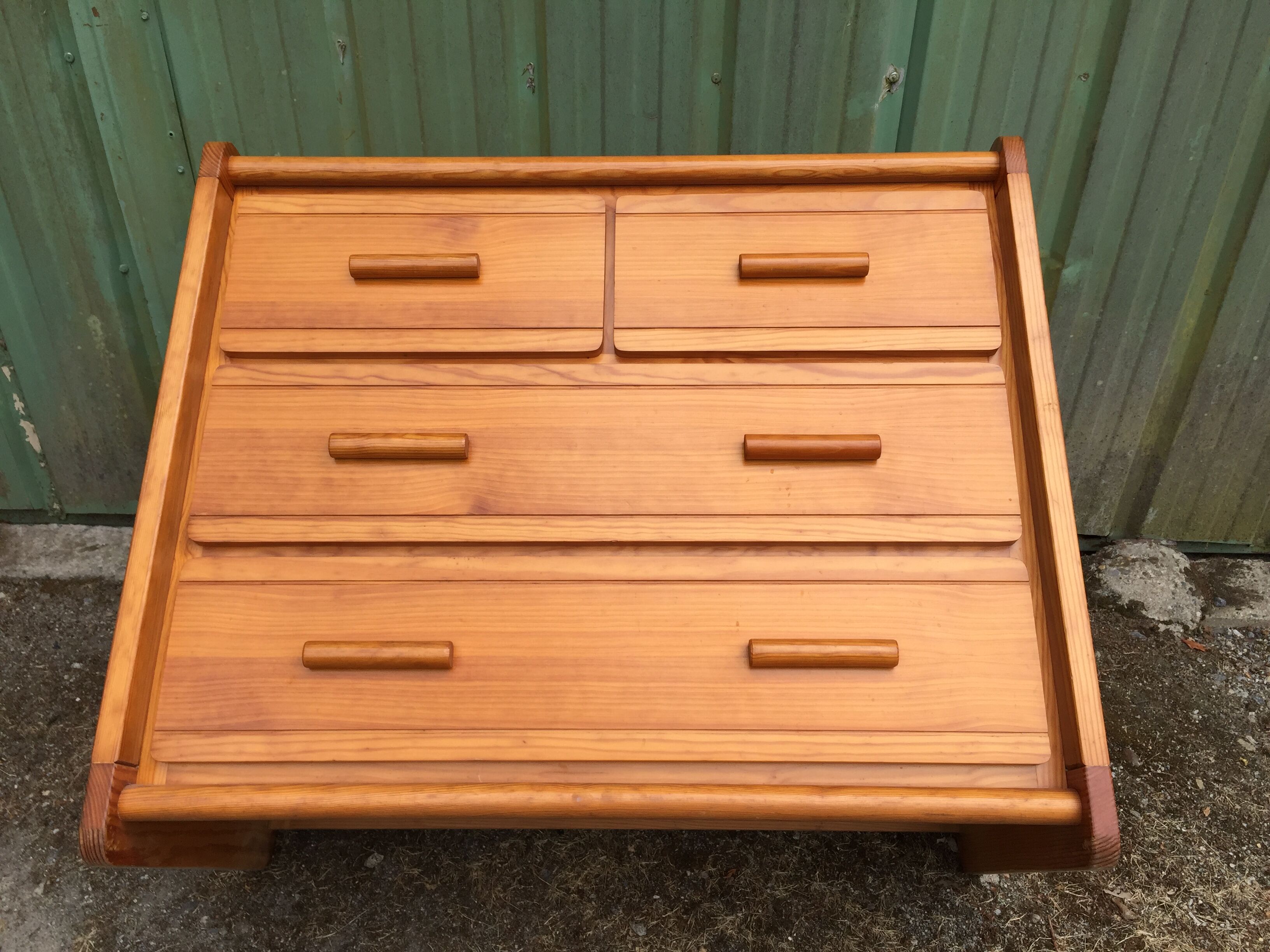 Vintage Scandinavian chest of drawers with 4 drawers in solid pine