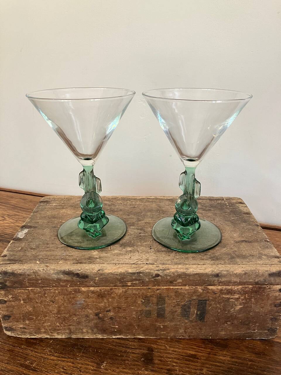 Set of 2 vintage Siesta cocktail glasses