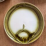 Green fish plates