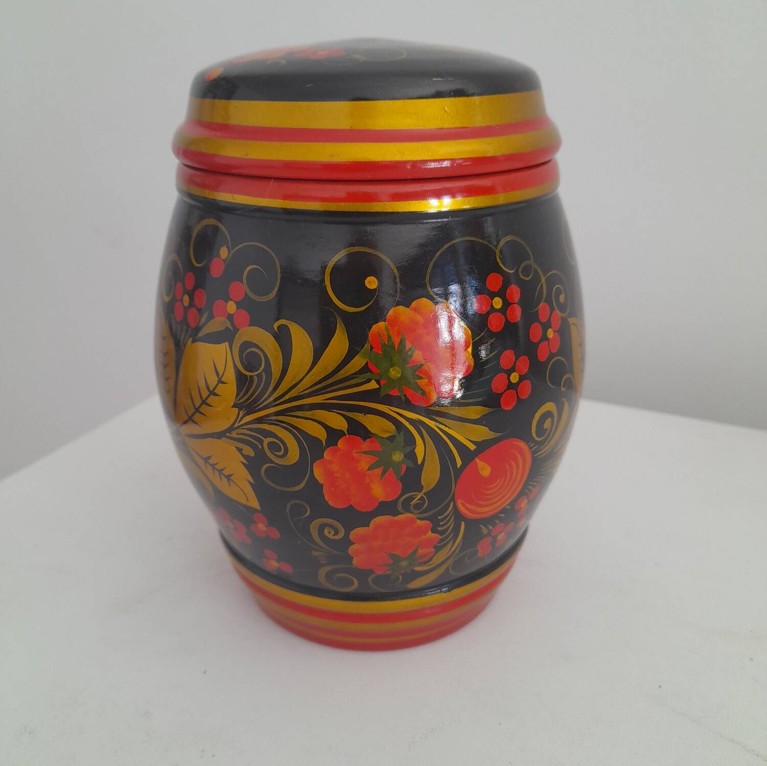 Russian khokhloma candy dish with lid