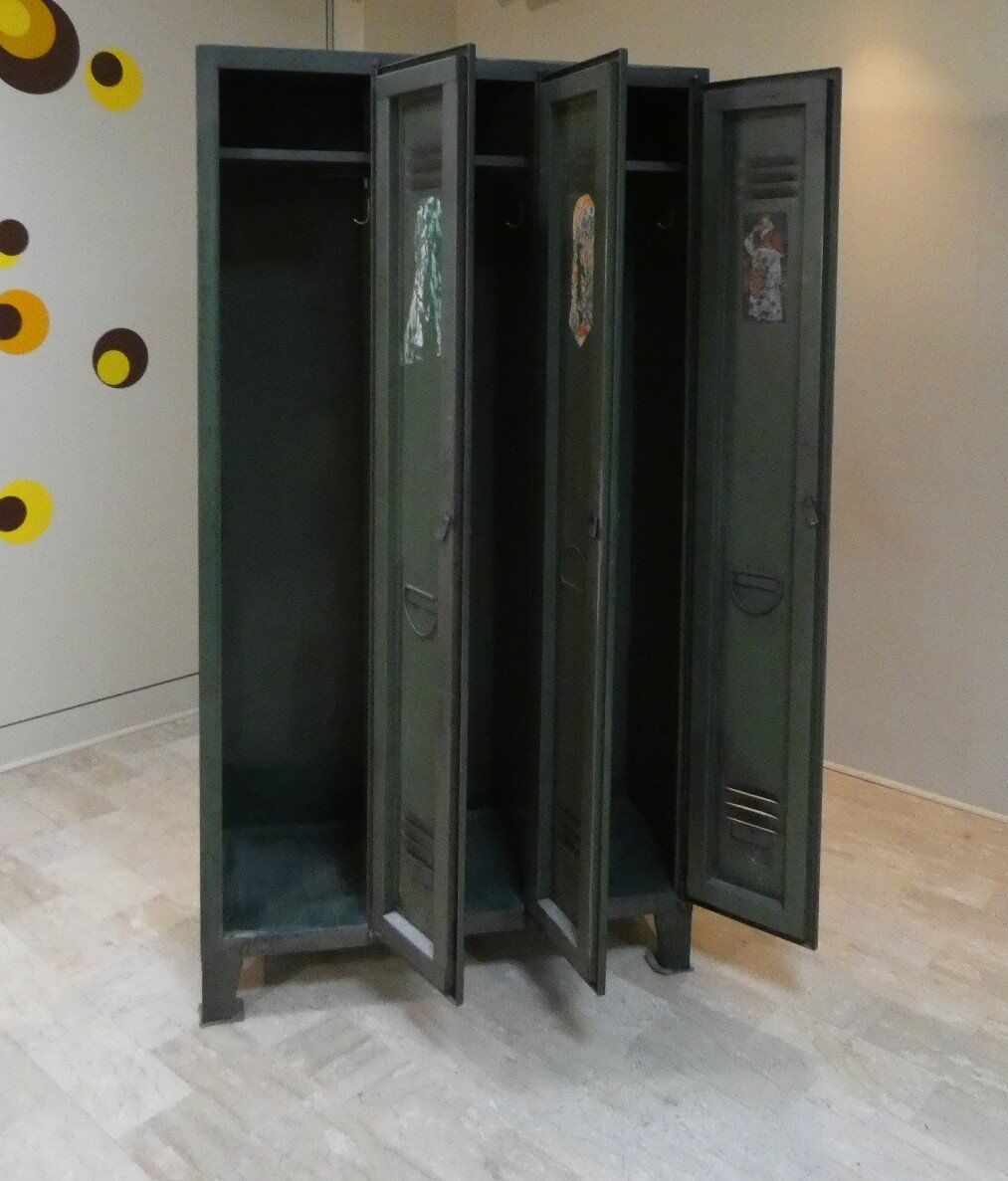 Vintage military metal cabinet from Officina Di Ricerca, Italy, 1960s.
