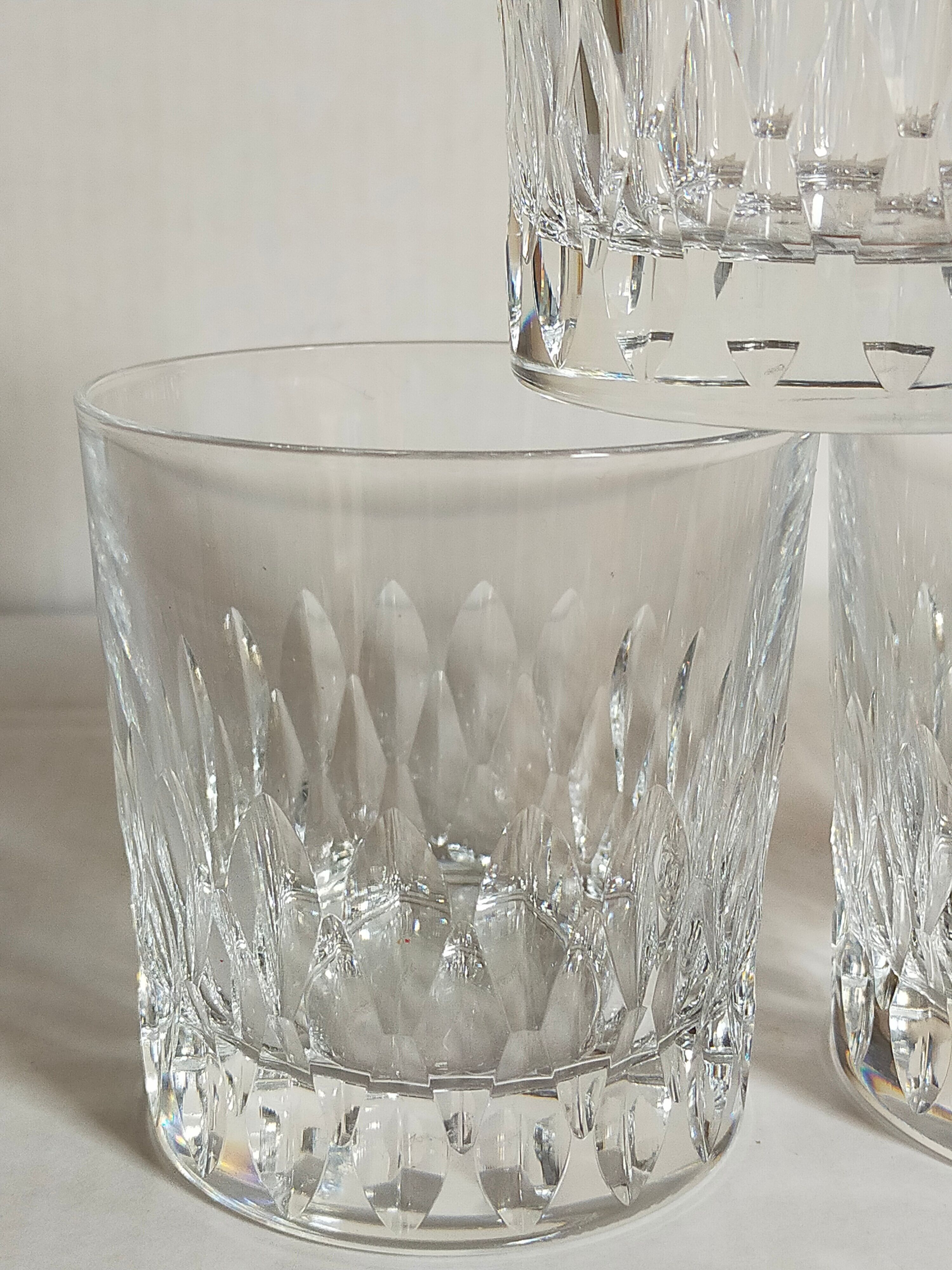 Quatre verres gobelets à whisky en cristal d'Arques vintages