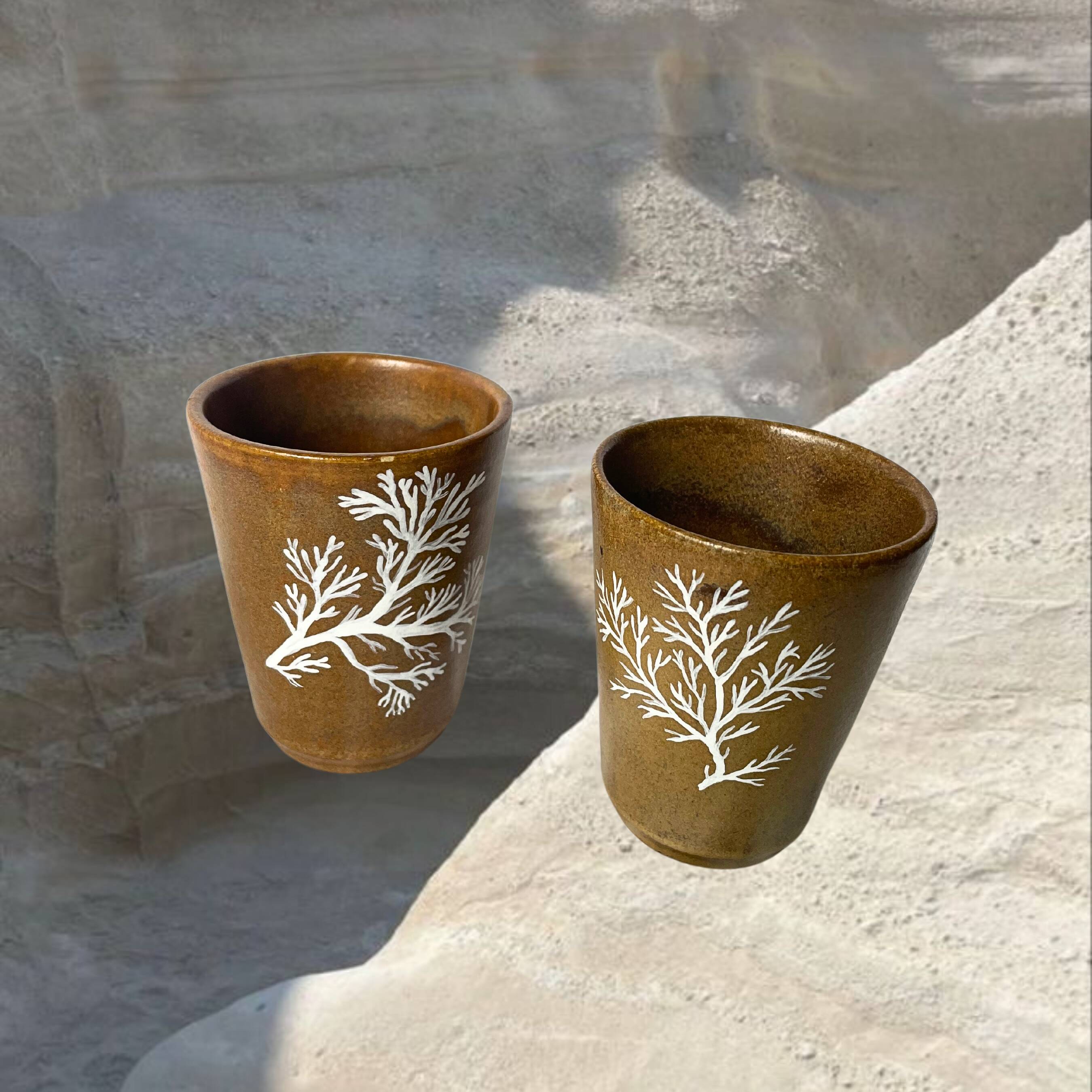 Stoneware cup with coral design
