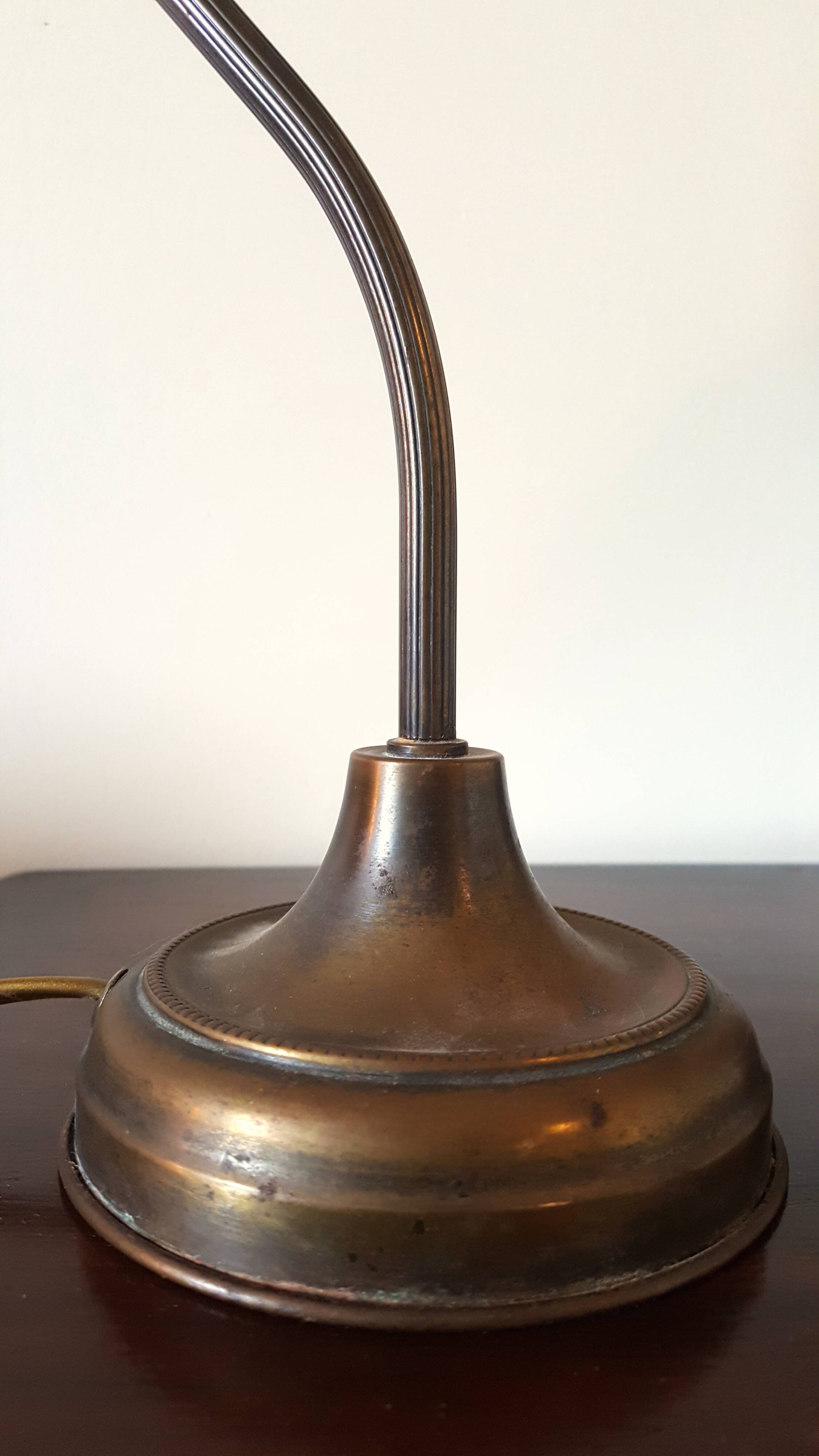 Lampe tulipe col de cygne en laiton