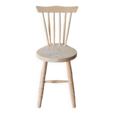 Chaise rétro en pin massif brut style Windsor