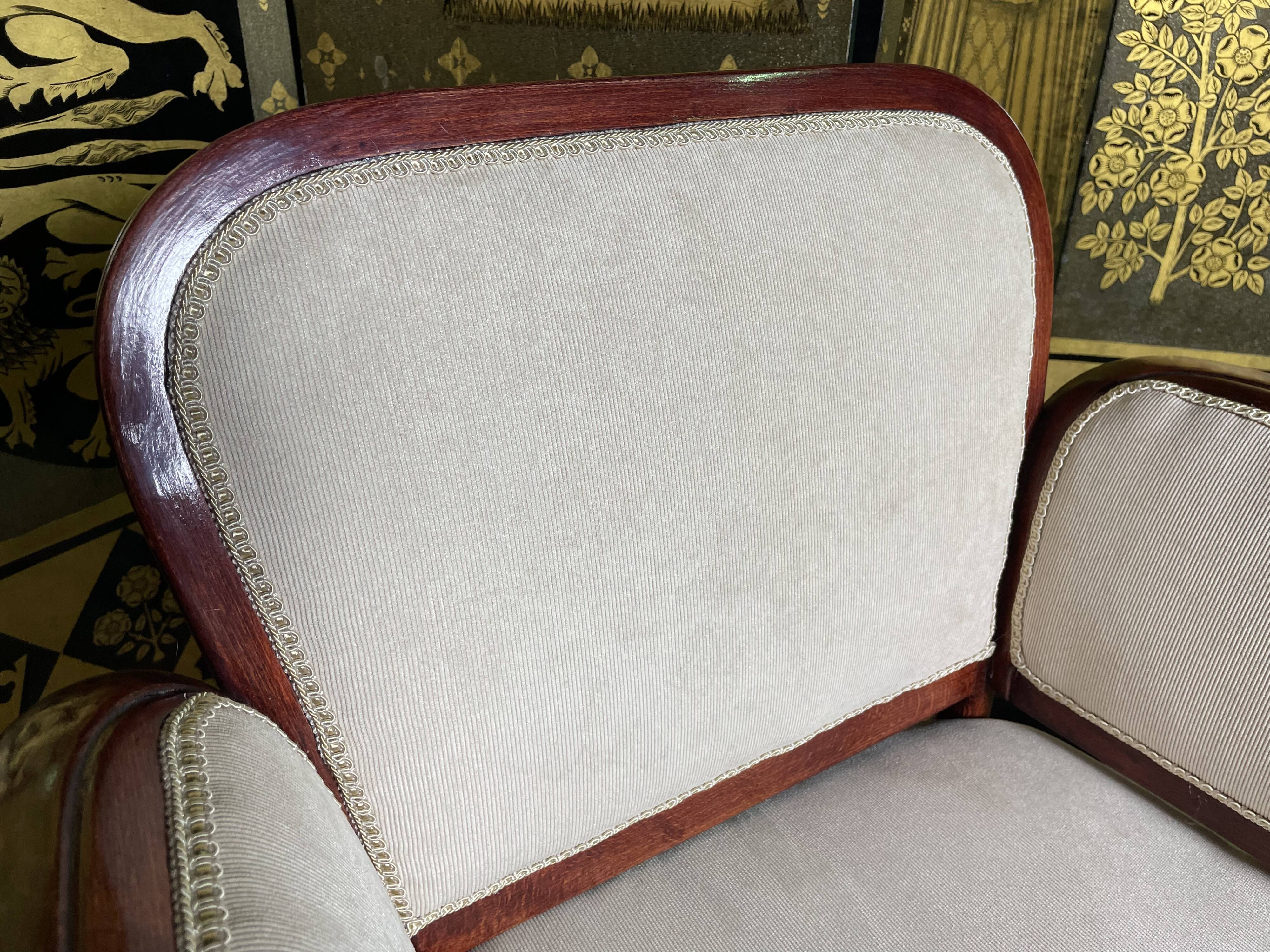 Pair of Thonet armchairs number 6285