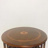 Round Library