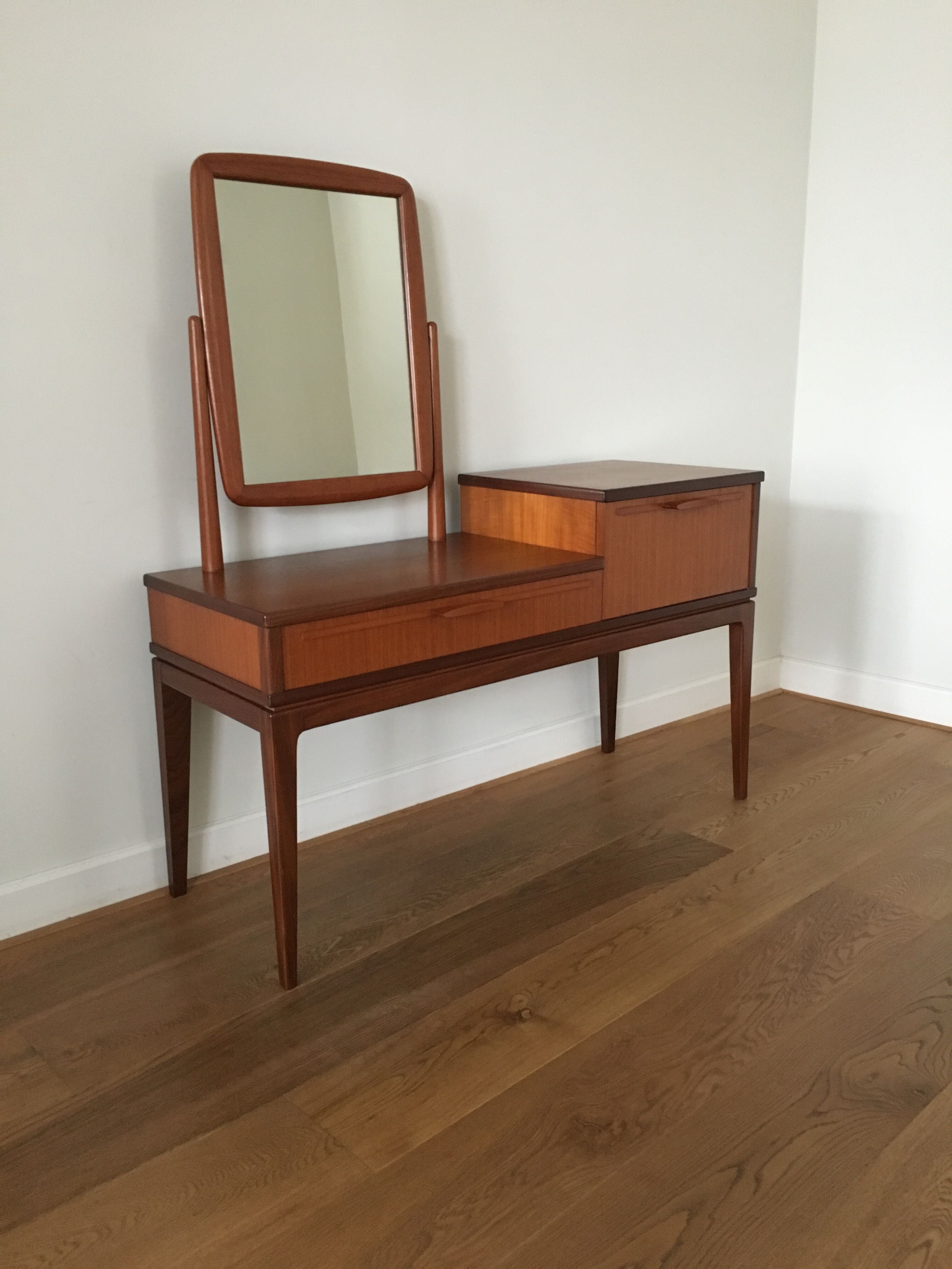Coiffeuse scandinave